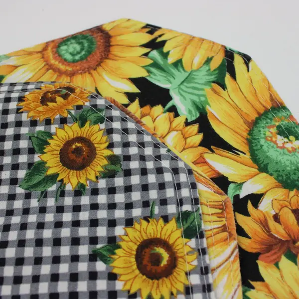 4 Pc Sunflower Print Dining Table  Set- Table runner, Centerpiece Mat, Placemats