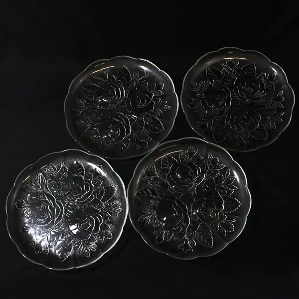 Set of 4 Pasari Livia Frosted Glass Embossed Rose Dinner Plates  10"