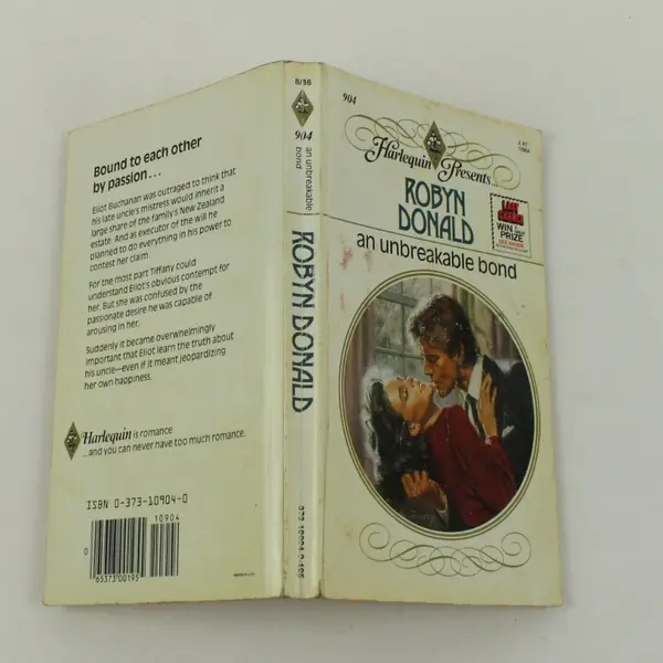 Harlequin Presents #904 An Unbreakable Bond Robyn Donald Romance