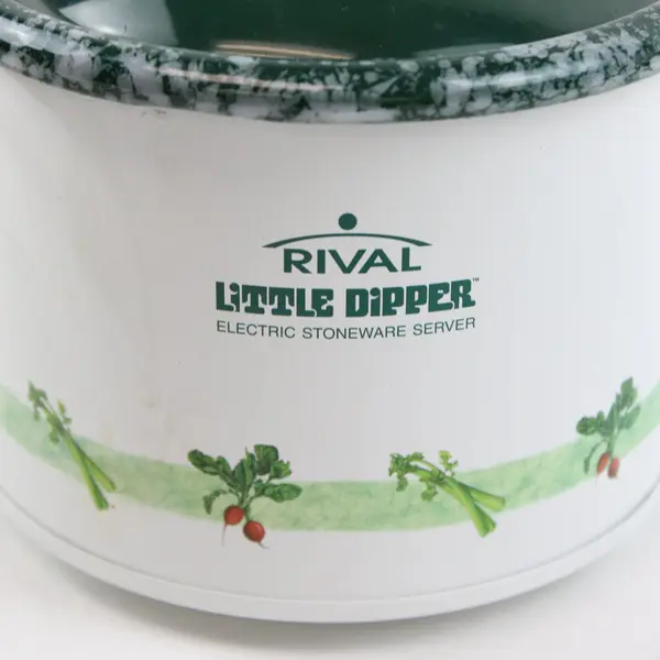 Rival Little Dipper 3204 Mini Slow Cooker Veggie Print Body Solid Green Lid