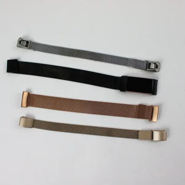 Fitbit Fitness Tracker For Parts/Not Working, 4 Wristbands & 4 USB Chargers