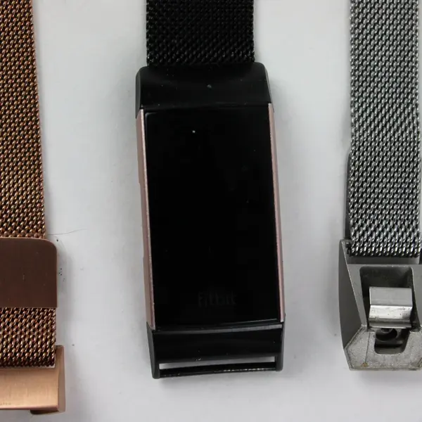 Fitbit Fitness Tracker For Parts/Not Working, 4 Wristbands & 4 USB Chargers