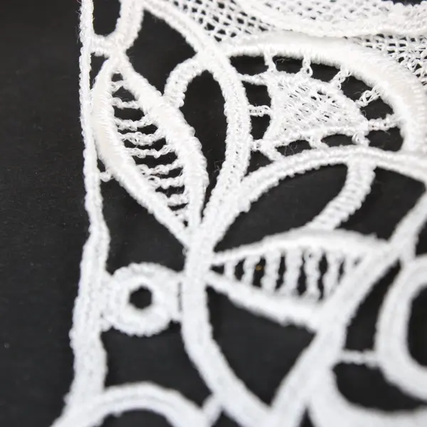 Venise Lace Collar Applique White Floral 11 x 5.5 in Sewing Trim