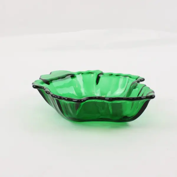 Large Green Leaf-Shaped Art Glass Ashtray Wavy Ruffled Edge
