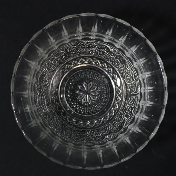KIG Indonesia Vintage Clear Glass Fleur de Lis Dessert Bowl 4.5"