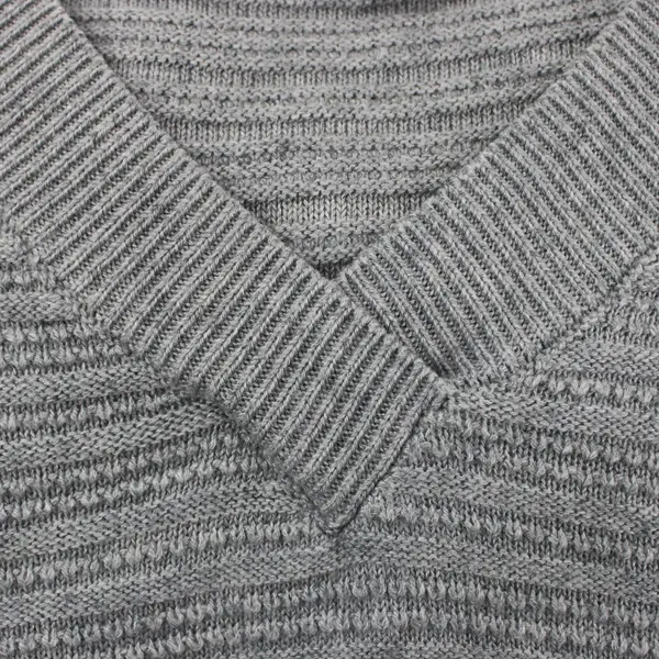 Hilary Radley Women's Medium Gray V-Neck Textured Knit Sweater