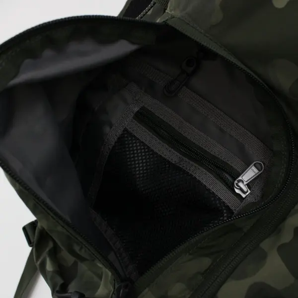 Eddie Bauer Green Camouflage Sling Bag Men's Polyester