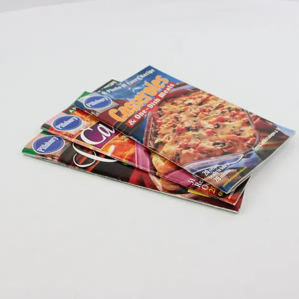 Lot of 3 Pillsbury Classic Cookbooks Magazines Casseroles 1999 - 2002