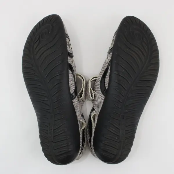 NAOT Women's Gray Black Strappy Closed-Toe Flats Size 40