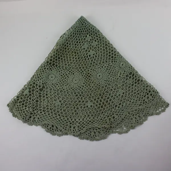 Green Round Crocheted Tablecloth 34 Inch Diameter