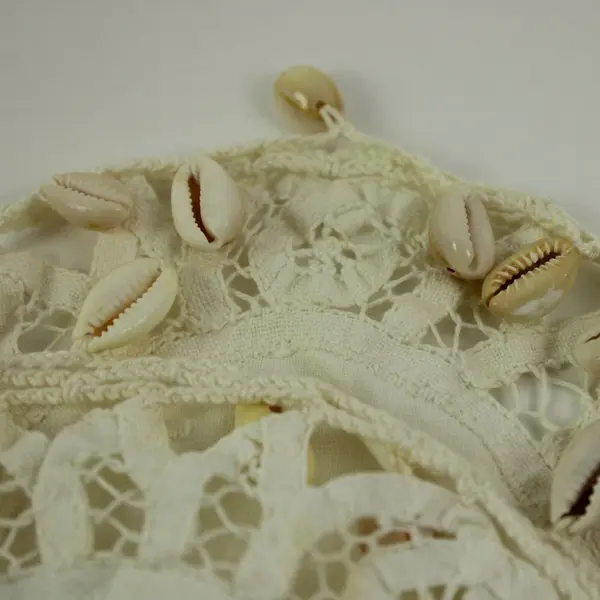 Set of 2 White Crocheted Doilies 6x6 Cowrie Shell Border