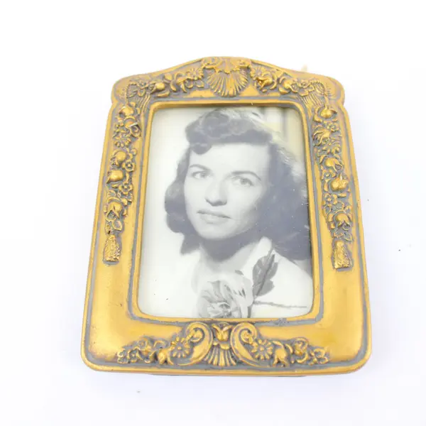 Lot of 2 Picture Frames Gold Tone Ornate & Black Home Decor