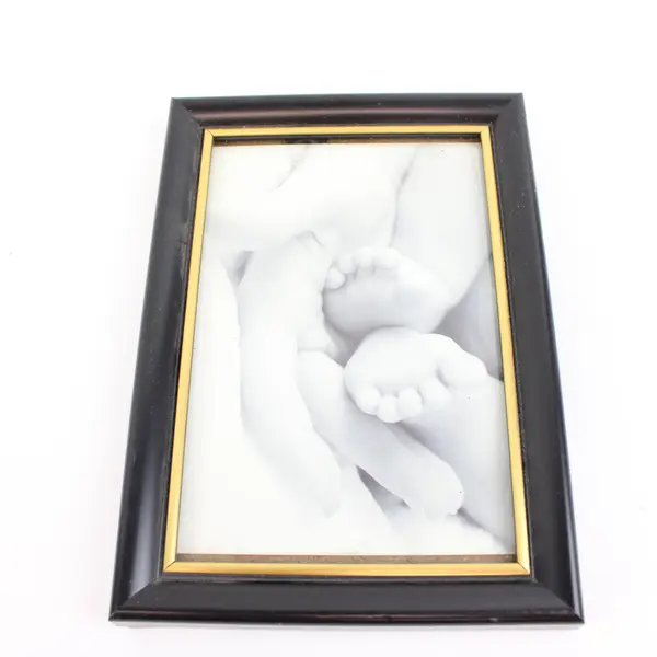 Lot of 2 Picture Frames Gold Tone Ornate & Black Home Decor