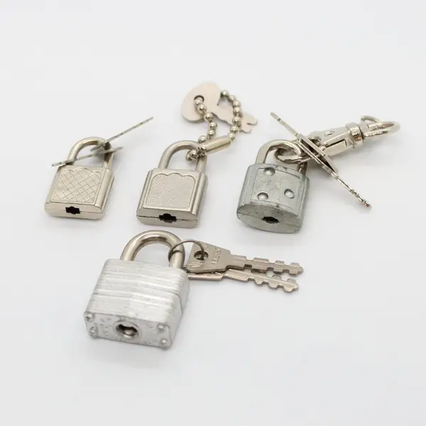 Lot of 4 Assorted Unbranded Padlocks with Keys Hardware 