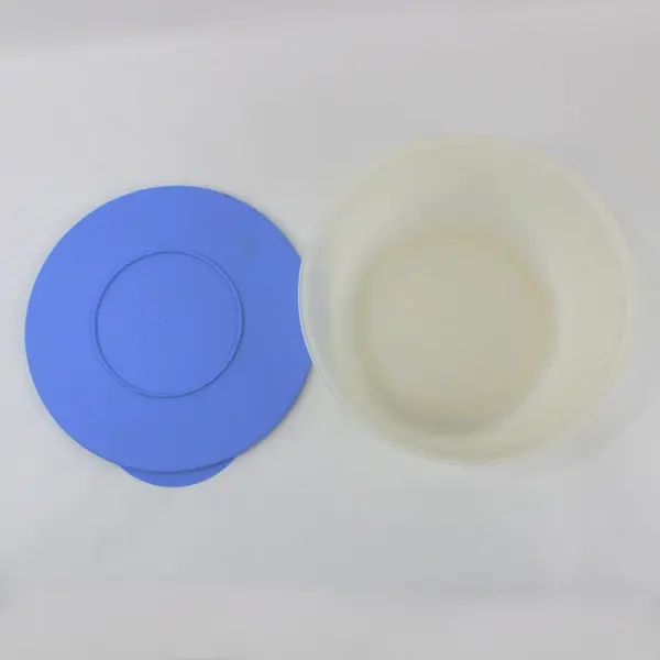Tupperware 1834-7 4 Qt Food Storage Container Blue Lid FLAWED