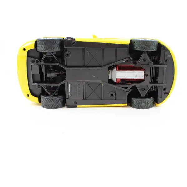 ERTL Dodge Viper 2001 Yellow 1:18 Diecast Convertible Model