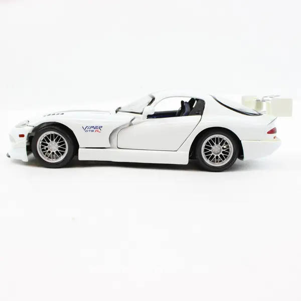 Maisto Dodge Viper GTS 1:18 Diecast Model Car White Blue Stripes
