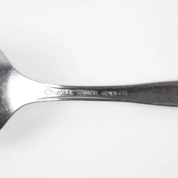 Oneida Deluxe Stainless Teaspoon 6in Ornate Decorative Handle