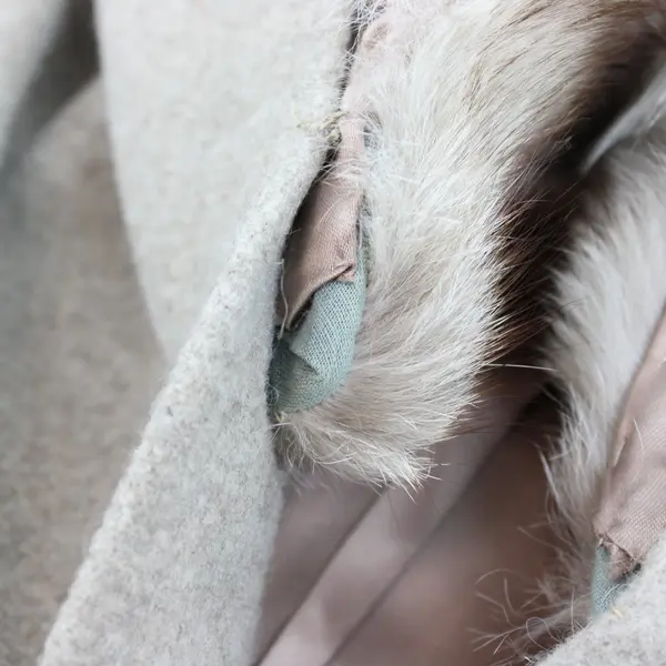 Women's Beige Wool Blend Trench Coat Faux Fur Collar Women's Medium FLAWED