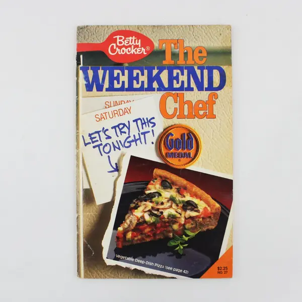 Lot of 4 Cookbook Booklets Equal Betty Crocker Pampered Chef Pillsbury 1983-2004