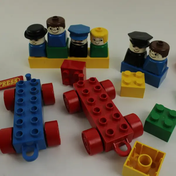 LEGO DUPLO 6.25 lb Assorted Building Bricks Blocks Multicolor Used