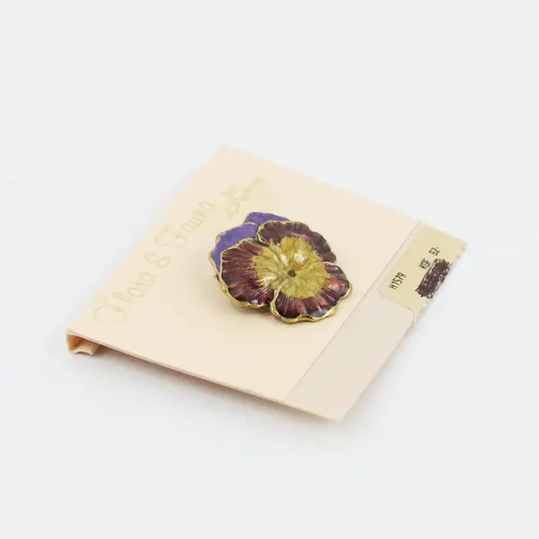 Vintage JC Penney Flora & Fauna Enameled Pansy Brooch 1"x1", New on card 