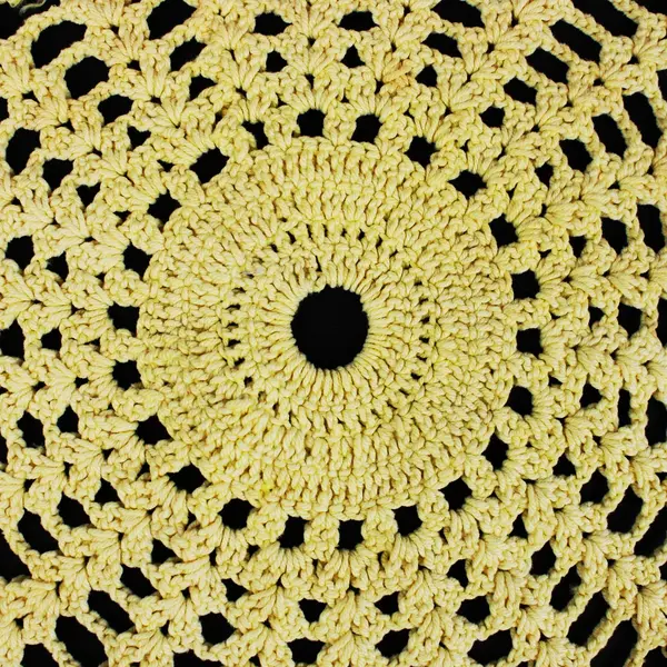 Handmade Crochet Pineapple Doily 22in Round Cream