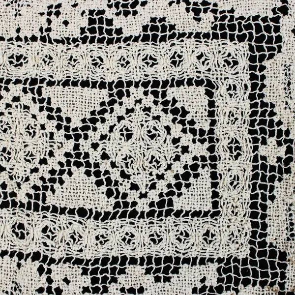 Knotted Filet Lace Table Doily Rectangular Floral Scalloped Edge