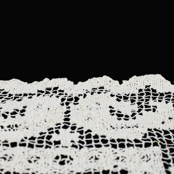 Knotted Filet Lace Table Doily Rectangular Floral Scalloped Edge