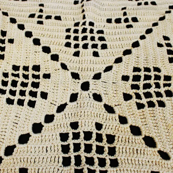 Handmade Crochet White Lace Square Table Doily 16.5 x 16.5 Inches