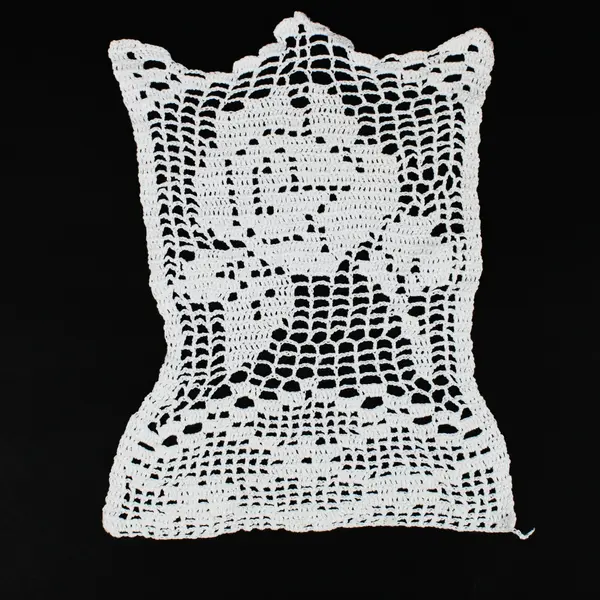 Lot of 4 White Crocheted Lace Doilies