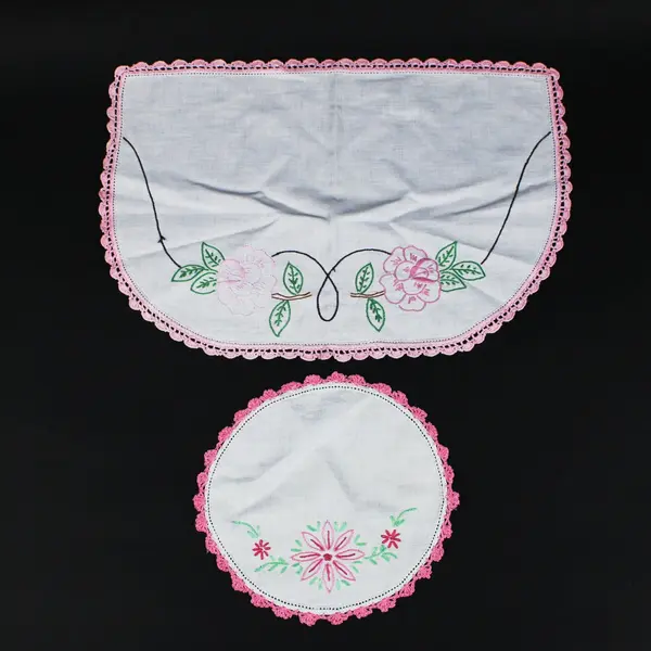 Lot of 2  Vintage Embroidered Linen Floral Crochet Edge Doilies
