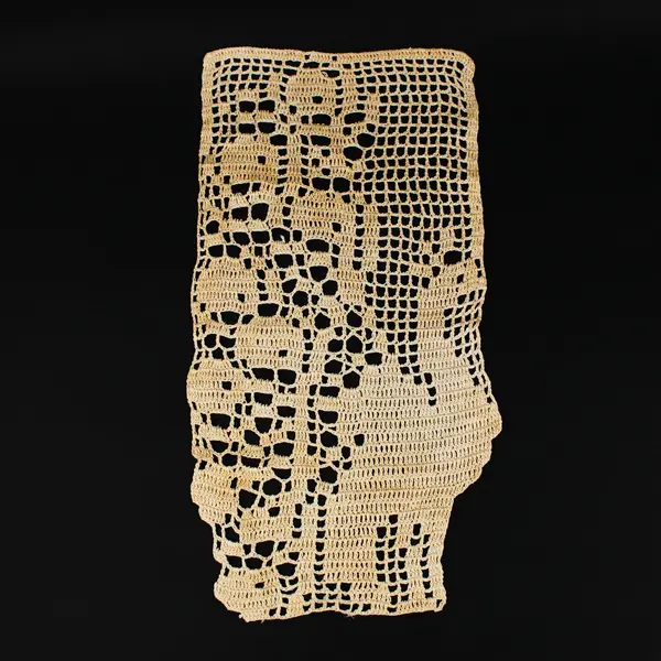 Filet Crochet Table Runner Doily Ecru Floral