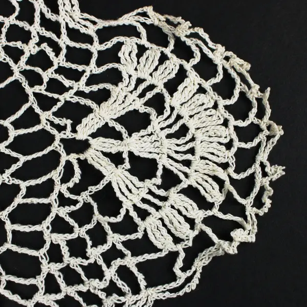 Oblong Crochet Lace Doily Floral Table Centerpiece Scalloped Edge
