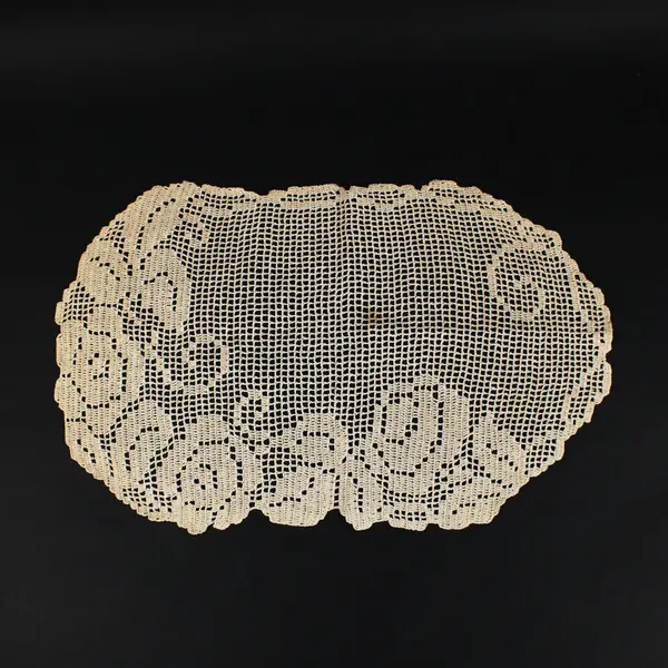Lot of 2 Crochet Lace Table Runner & Round Doily Floral Rose