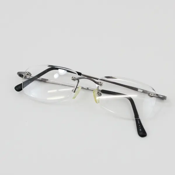 Lot of 4 Pairs Reading Glasses +1.50 Peepers & Daring Mag Assorted