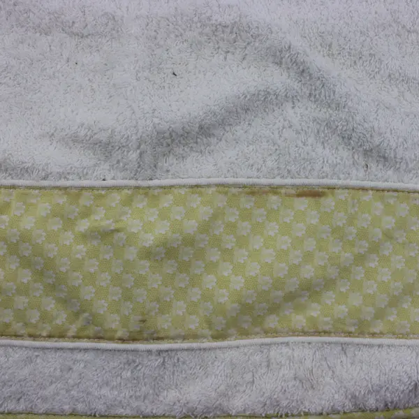 Crabtree & Evelyn Baby Yellow White Patterned Bath Towel