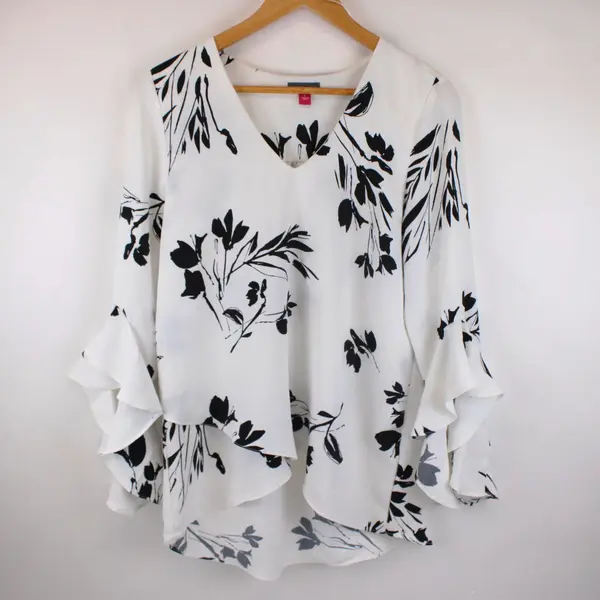 Vince Camuto Women's Small Floral Blouse White Black V-Neck 3/4 Sleeve