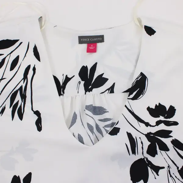 Vince Camuto Women's Small Floral Blouse White Black V-Neck 3/4 Sleeve