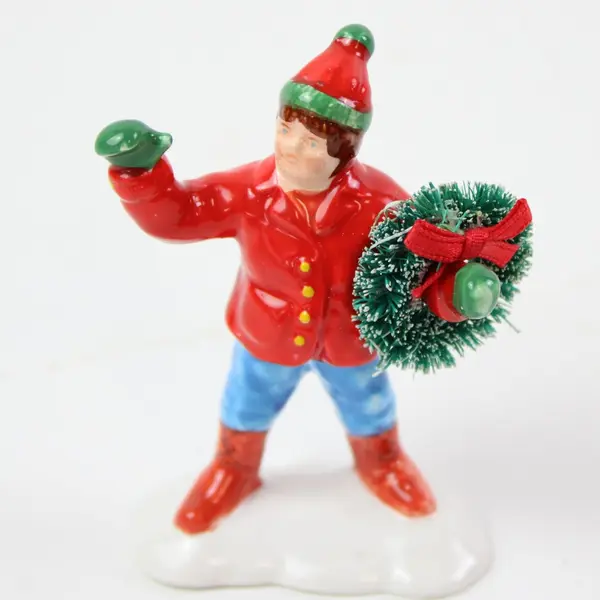 Department 56 Snow Village Elf Carrying Wreath Christmas Figurine