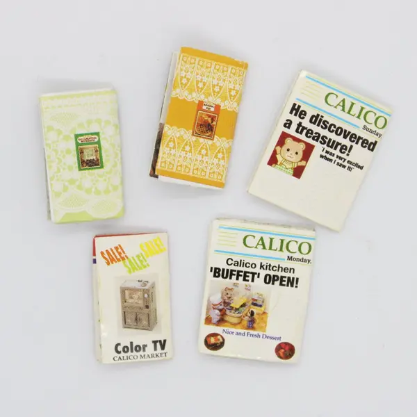 Lot of 5 Calico Critters Miniature Books Dollhouse Accessories