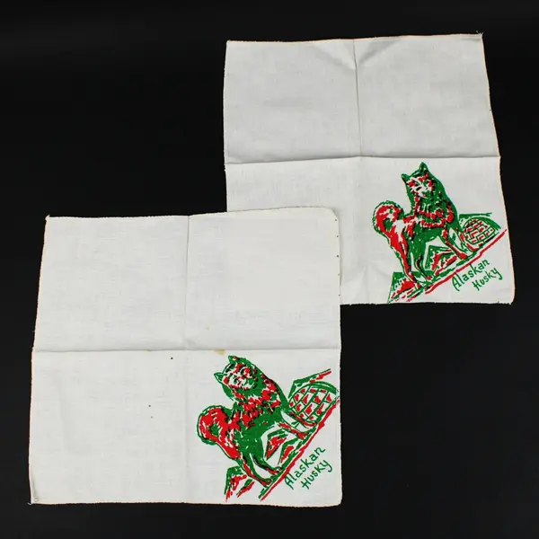 Alaska Souvenir Cloth Squares Set of 4 Totem Pole Husky 12x11