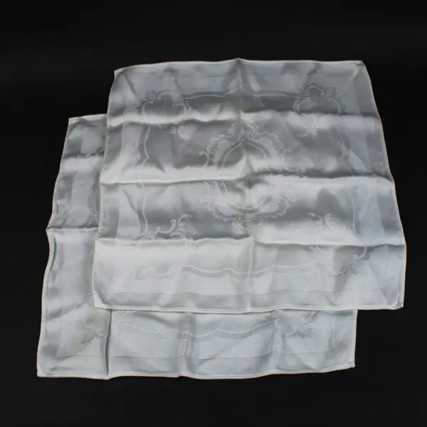 Set of 2 White Damask Linen Dinner Napkins 16 x 16 Inch
