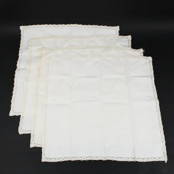 Lot of 4 Cream Dinner Napkins 17x17 Lace Trim Pre-Owned Set