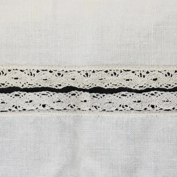 Lot of 4 Cream Dinner Napkins 17x17 Lace Trim Pre-Owned Set