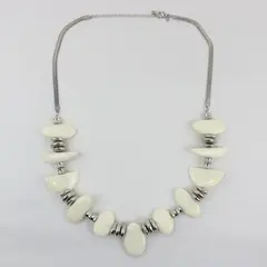 Chico's White Silver-Tone Beaded Statement Necklace 38 Inch