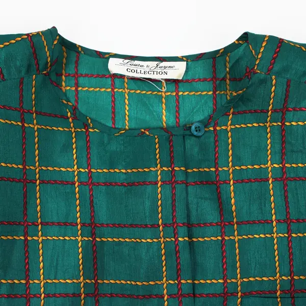 Laura & Jayne Women's Est Large Pullover Green Red Yellow Rope Grid Print