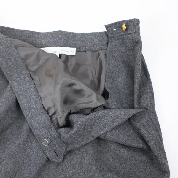 Suburban Petites Gray Pleated A-Line Button Skirt Size 16 Side Pockets