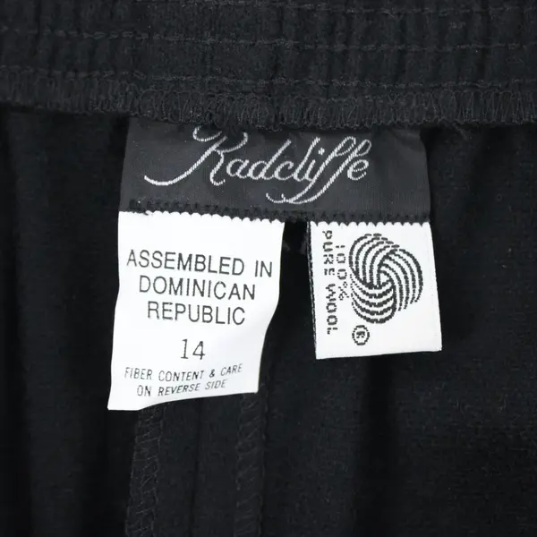 Radcliffe Women's Black Pleated A-Line Skirt Size 14 Knee Length Pockets