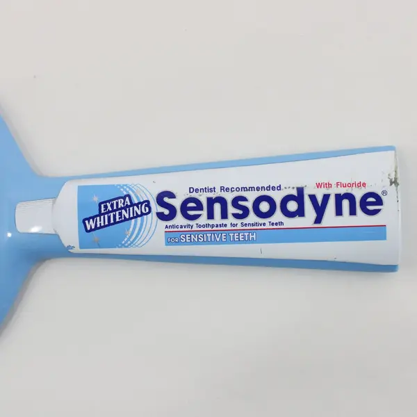 Sensodyne Extra Whitening Blue Promotional Hand Mirror Advertising Collectible